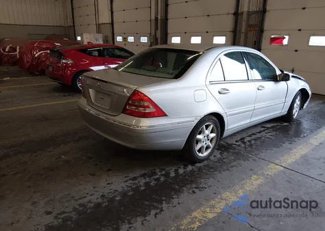 2004 Mercedes-Benz C 240 4Matic from USA, damaged, VIN WDBRF81J34F460296